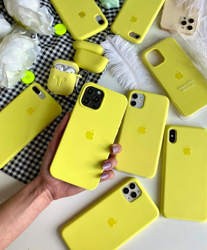 iPhone Silicone Case (Shiny Yellow)