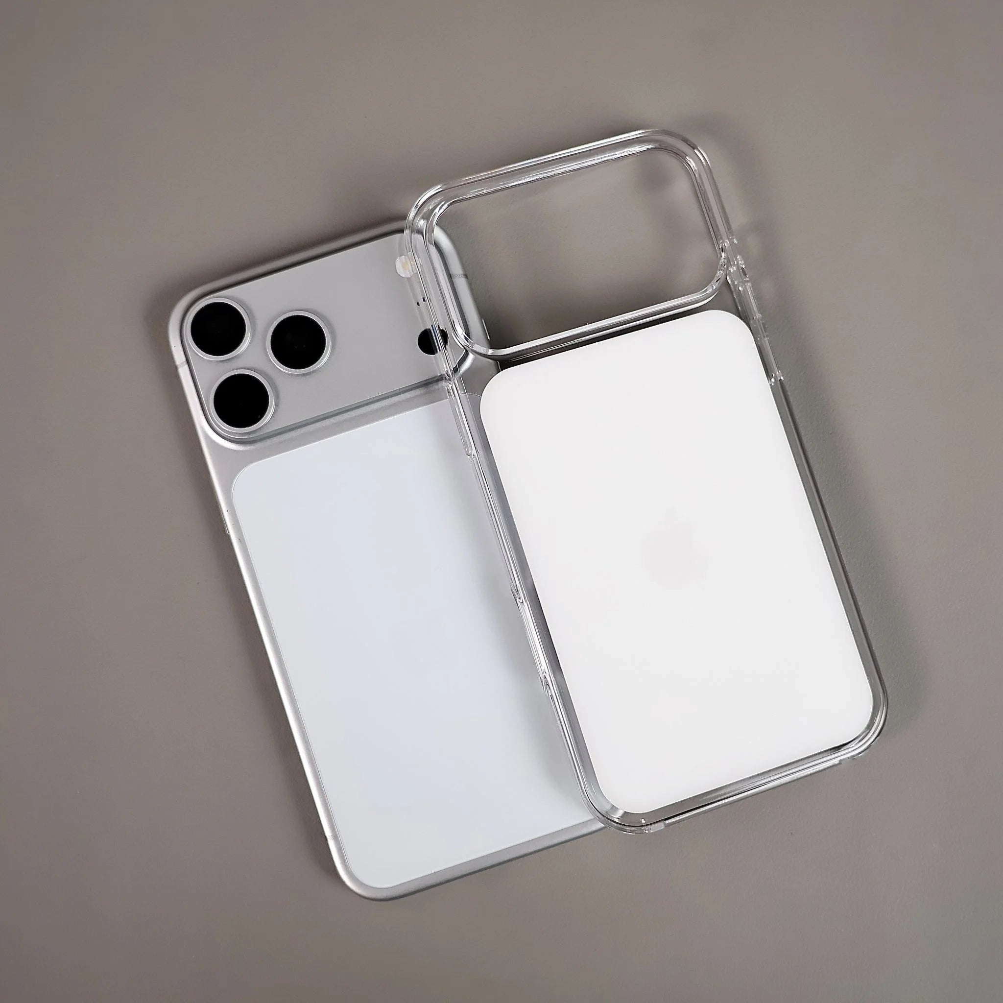 Neas Original – iPhone 17 Pro & 17 Pro Max Clear MagSafe Case