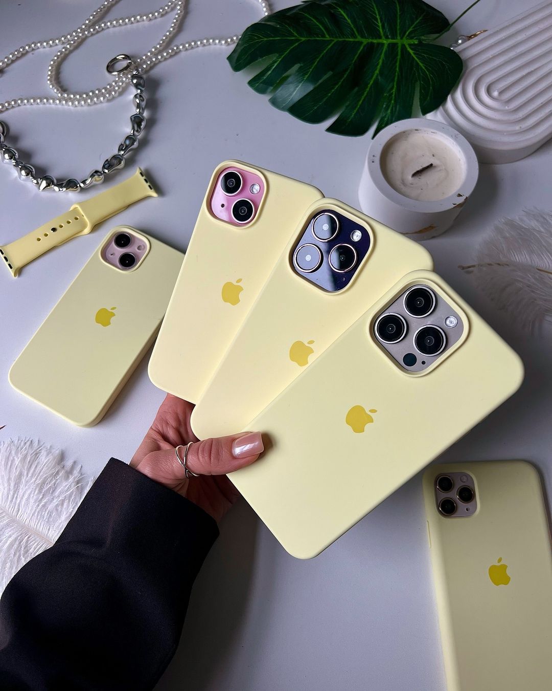 iPhone Silicone Case (Milk Yellow)