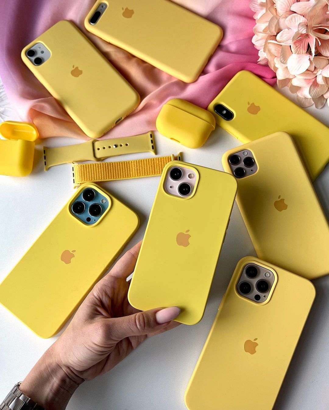 iPhone Silicone Case (Light Yellow)