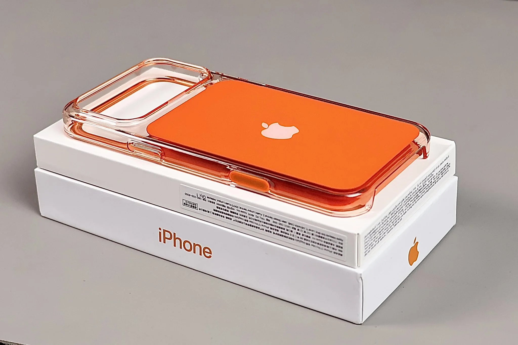 Neas Original – iPhone 17 Pro & 17 Pro Max Clear MagSafe Case