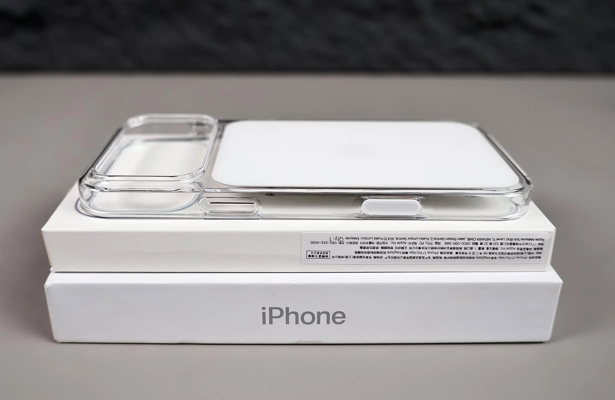 Neas Original – iPhone 17 Pro & 17 Pro Max Clear MagSafe Case