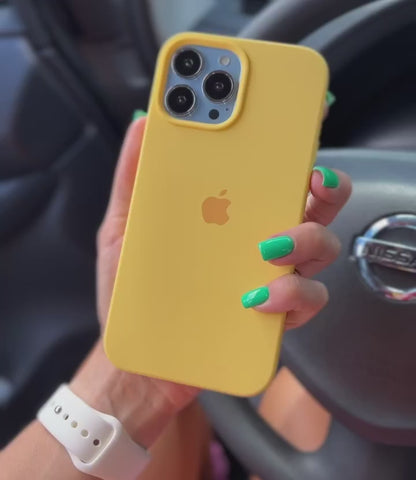 iPhone Silicone Case (Yellow)